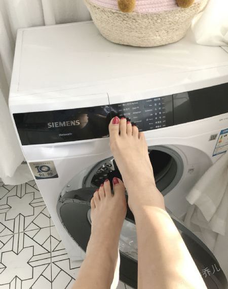 国产美女一级ba大片免色_BD国语高清迅雷在线观看