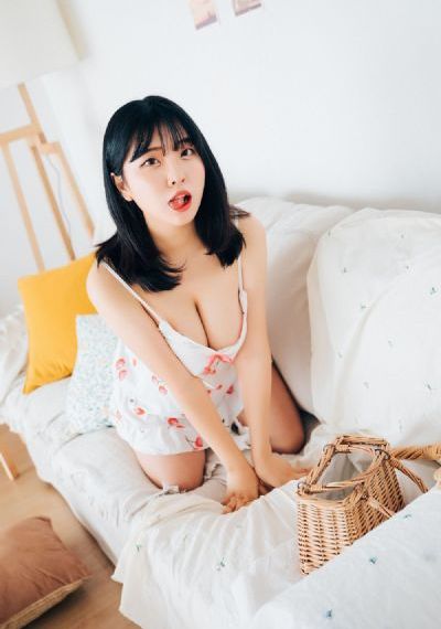 边吃奶边扎下面好爽免费视频_1080完整在线观看