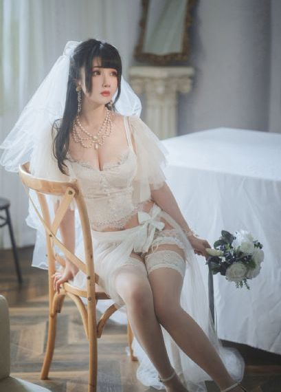 女人被男人草视频_在线完整观看