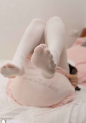 男女床上打扑克_蓝光高清迅雷在线观看