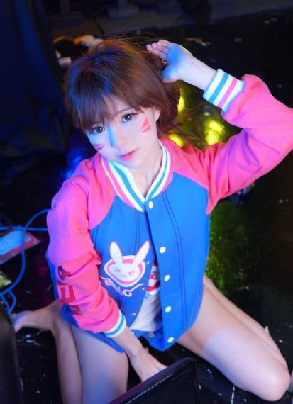 亚洲制服成年一级片_BD国语在线观看视频