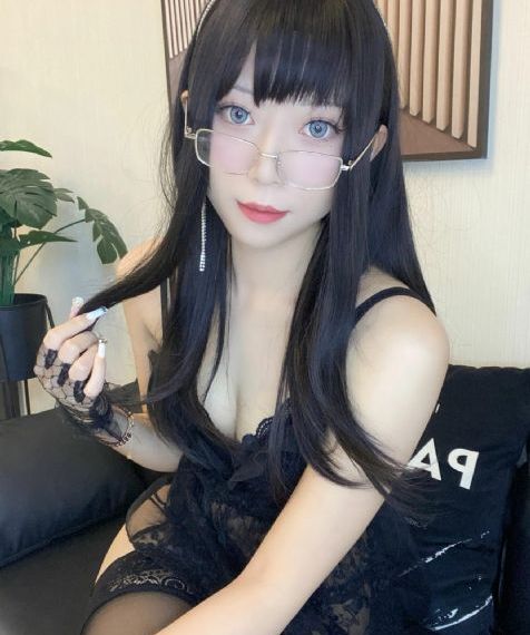 韩国美女图壁纸_720高清完整版