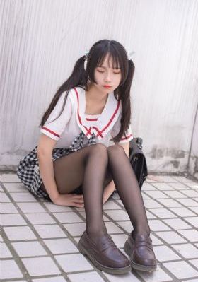 巨胸爆乳美女情趣内衣_1080日本电影免费