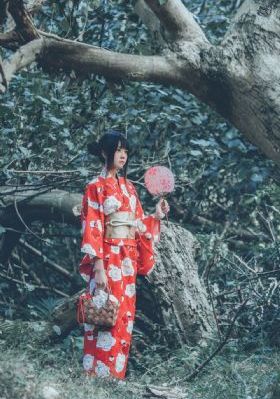 裸体女人与公牛的性行为_剧情片免费观看韩国
