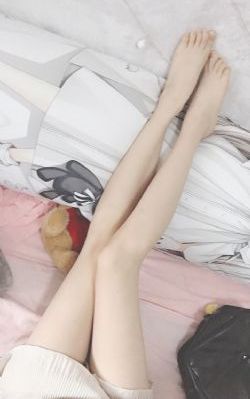 女子被灌醉后扒开裤子视频_4K全集免费播放