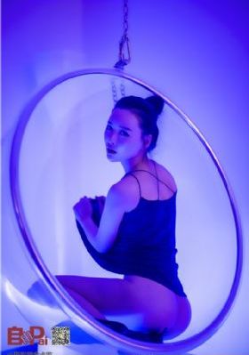 大胸美女挤奶_BD韩语迅雷电影在线